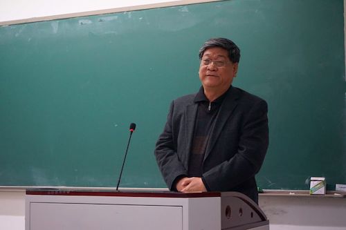 图2 王光龙教授点评