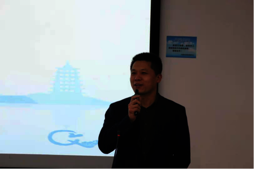 小黄书
党委副书记管庆江讲话