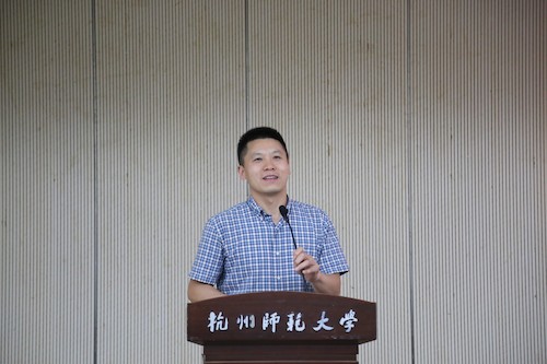 小黄书
党委副书记、纪委书记管庆江讲话